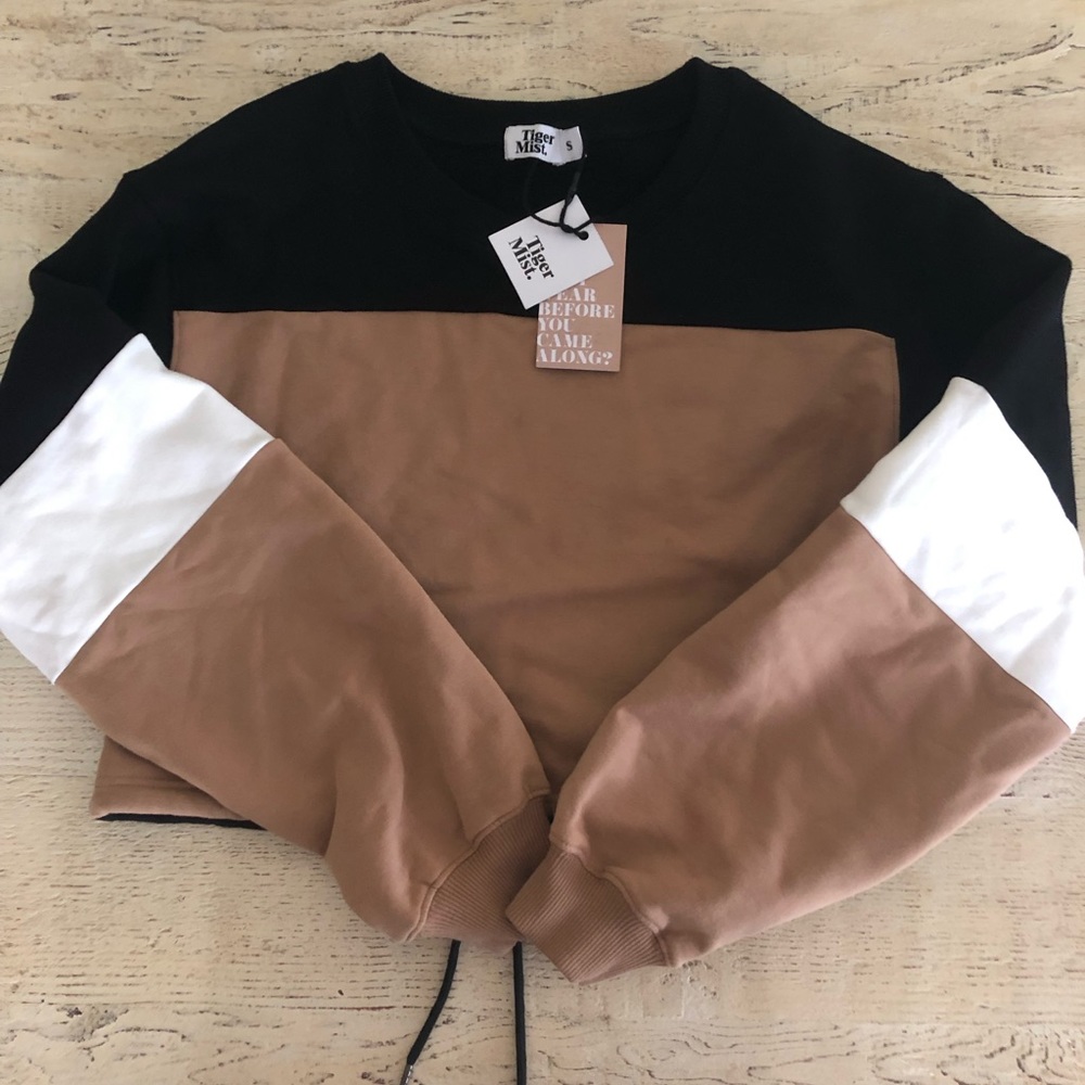 Tiger mist top
